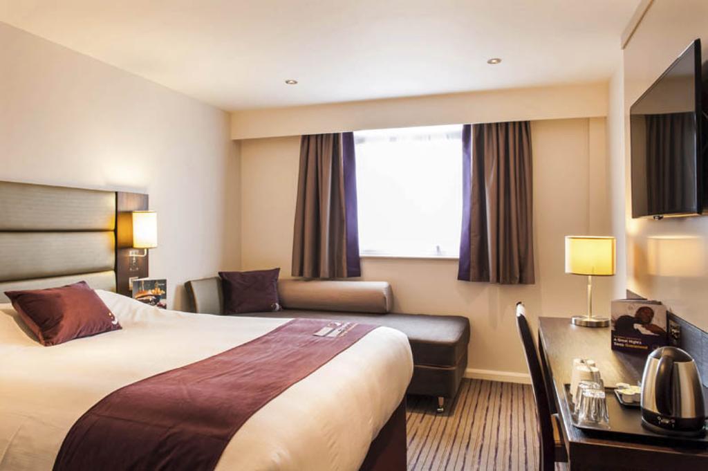 Premier Inn Aberdeen Airport - ไดซ์ ภายนอก รูปภาพ