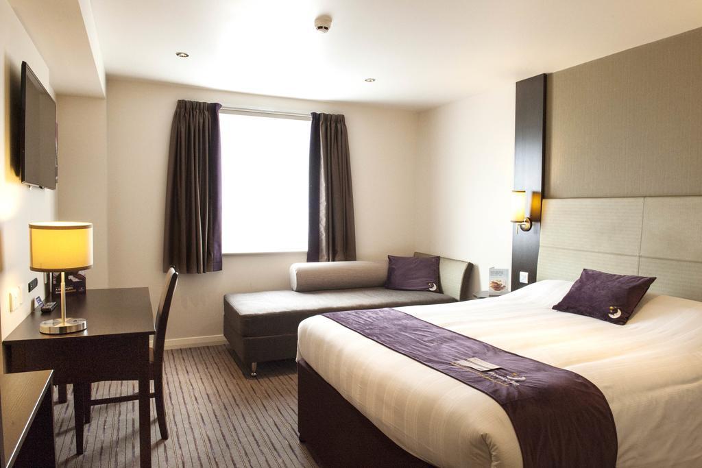 Premier Inn Aberdeen Airport - ไดซ์ ห้อง รูปภาพ